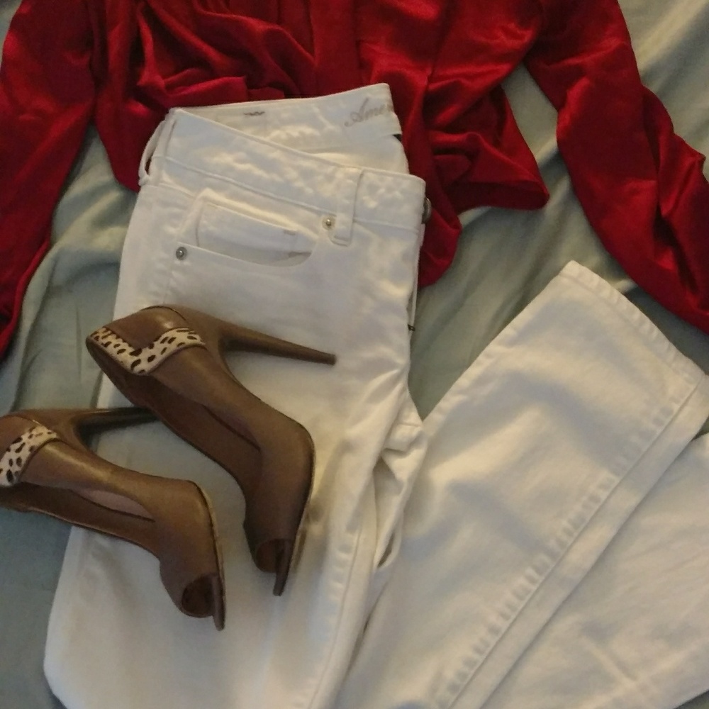 SOLD😍 size 4 American Eagle Outfitters